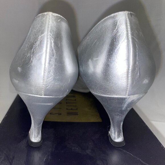 Stuart Weitzman Cornich Silver Satinato Kid; Silver; Pointed Toe Pump; 9 AA - Picture 3 of 4